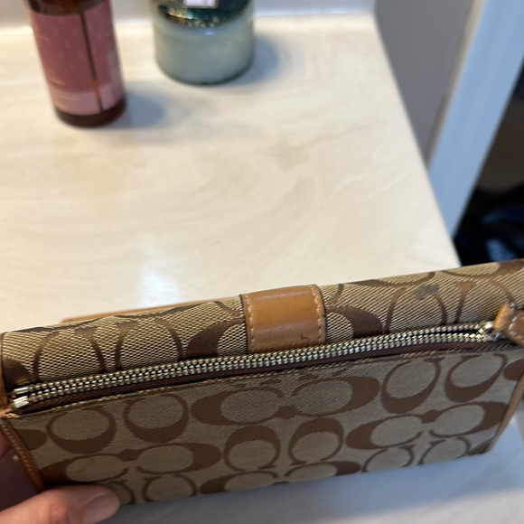 Coach Wallet - Picture 6 of 7